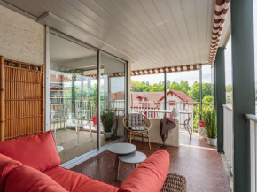 Appartement moderne en centre-ville avec balcon et parking à 400m de la plage - FR-1-4-693